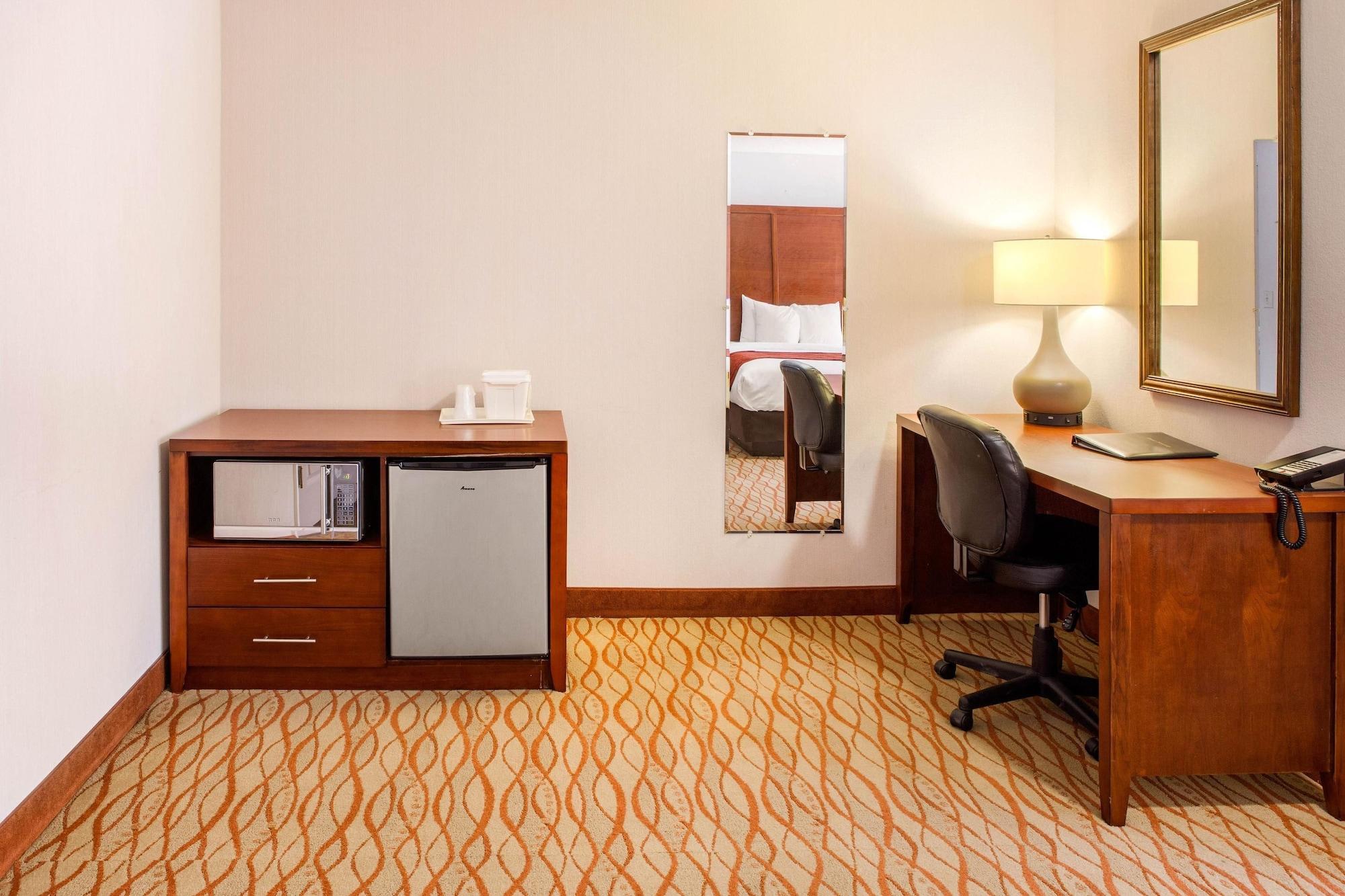 Comfort Inn Mount Shasta Area Уид Экстерьер фото