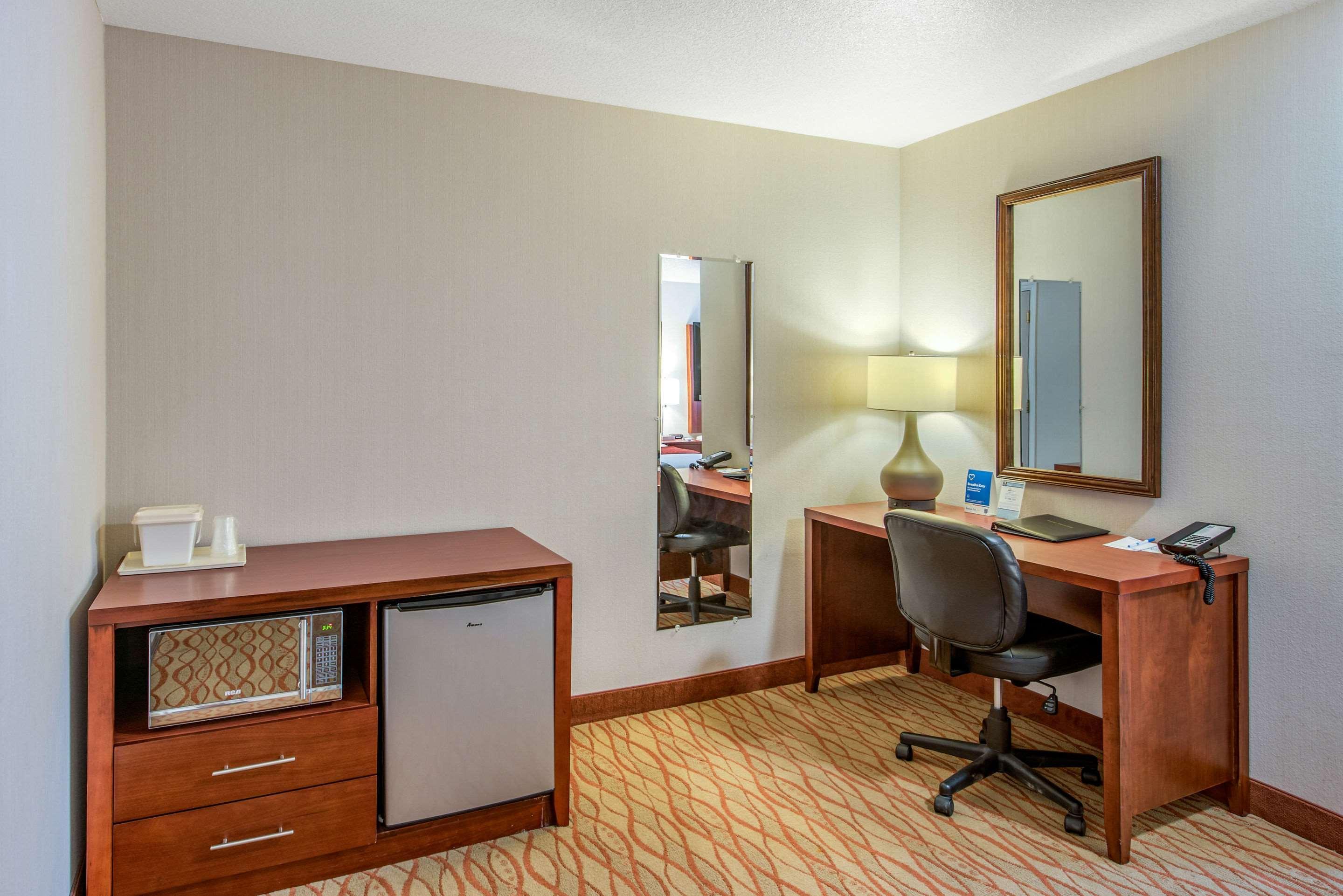 Comfort Inn Mount Shasta Area Уид Экстерьер фото