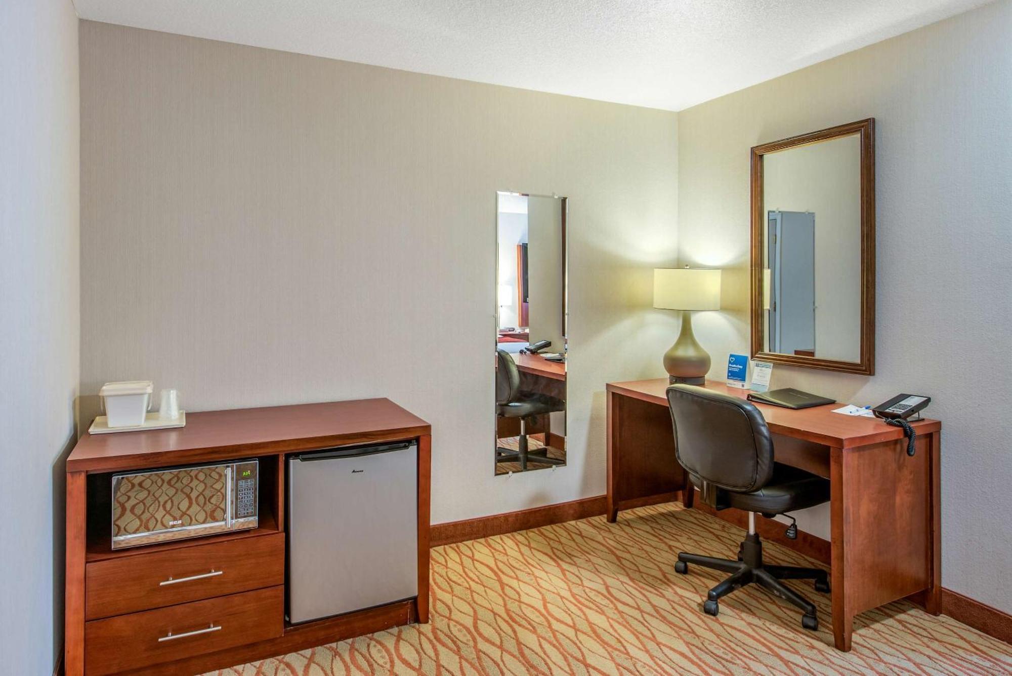 Comfort Inn Mount Shasta Area Уид Экстерьер фото